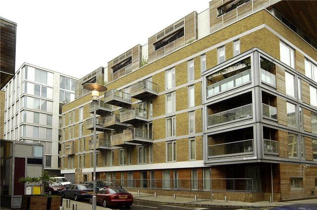  Image of Studio flat to rent in East Lane London SE16 at Axis Court, East Lane, London, SE16