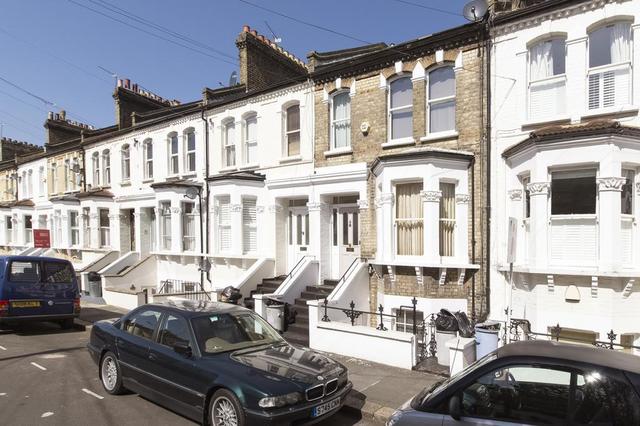  Image of 1 bedroom Flat to rent in Dawes Road London SW6 at Mansion, Hildyard Road, London, SW6