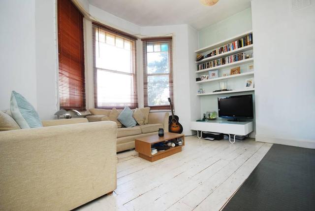  Image of 2 bedroom Flat to rent in Margravine Road London W6 at Margravine Road, Barons Court, W6