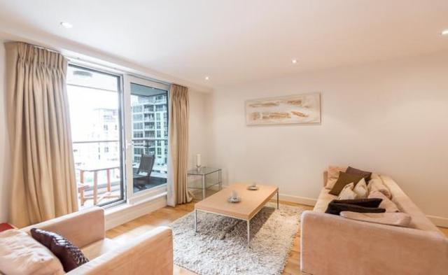  Image of 2 bedroom Flat to rent in Marsh Wall London E14 at Marsh Wall, Canary Wharf, E14