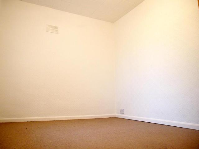  Image of 3 bedroom Semi-Detached house for sale in Brynamlwg Llanelli SA15 at Brynamlwg,Llanelli,Carmarthenshire,SA15