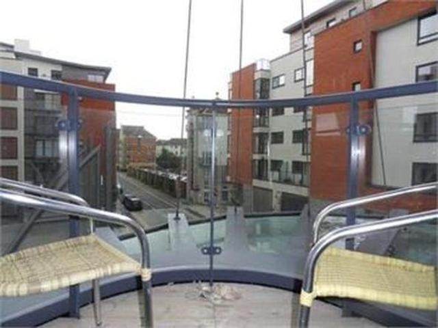  Image of 2 bedroom Flat to rent in Trawler Road Maritime Quarter Swansea SA1 at Meridian TowerTrawler Road,Swansea,SA1