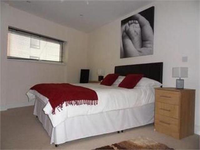  Image of 2 bedroom Flat to rent in Trawler Road Maritime Quarter Swansea SA1 at Meridian TowerTrawler Road,Swansea,SA1