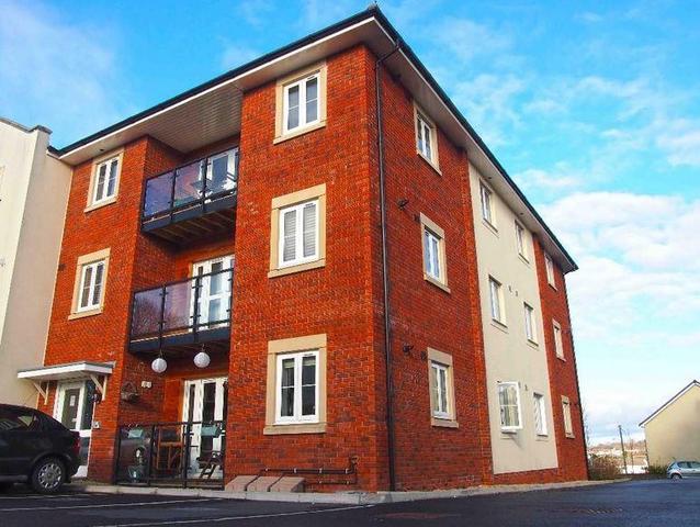  Image of 1 bedroom Flat to rent in Heol Cae Tynewydd Loughor Swansea SA4 at Heol Cae Tynewydd, SA4