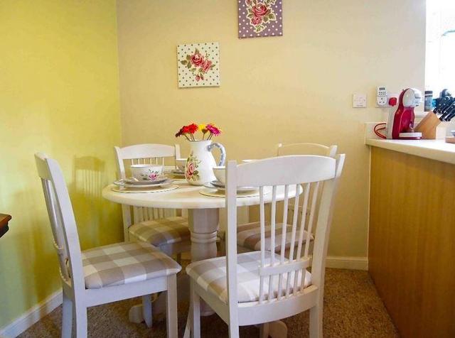  Image of 1 bedroom Flat to rent in Heol Cae Tynewydd Loughor Swansea SA4 at Heol Cae Tynewydd, SA4