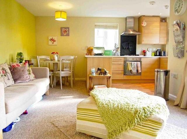  Image of 1 bedroom Flat to rent in Heol Cae Tynewydd Loughor Swansea SA4 at Heol Cae Tynewydd, SA4