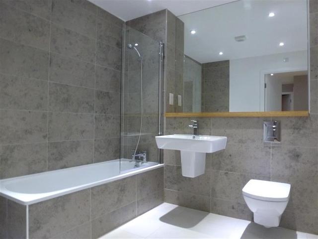  Image of 2 bedroom Flat to rent in Essex Road London N1 at Essex Road, Islington, N1