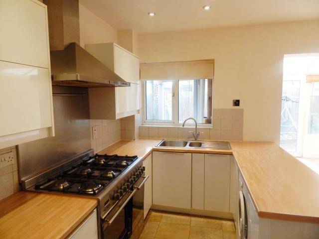  Image of 3 bedroom Houses to rent in Westbourne Park Road London W11 at Westborne Park Road, Westborne Park, W11
