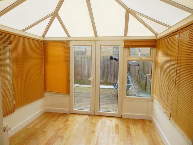 Image of 3 bedroom Houses to rent in Westbourne Park Road London W11 at Westborne Park Road, Westborne Park, W11