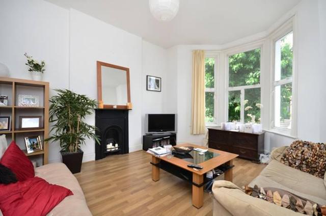  Image of 2 bedroom Flat to rent in Shepherds Bush Road London W6 at Shepherds Bush Road, London, W6