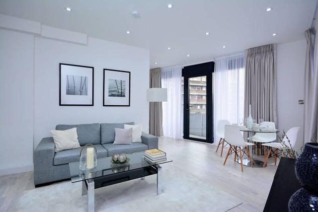  Image of 2 bedroom Flat to rent in Plumbers Row London E1 at Plumbers Row, Commerical Road, E1