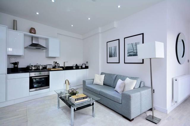  Image of 2 bedroom Flat to rent in Plumbers Row London E1 at Plumbers Row, Commerical Road, E1