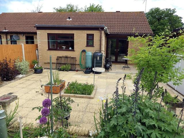  Image of 2 bedroom Semi-Detached Bungalow for sale in Witton Close Heacham King