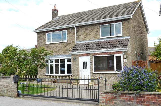  Image of 4 bedroom Detached house for sale in Riverdale Road Swinefleet Goole DN14 at Riverdale Road, Swinefleet