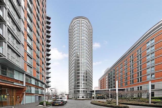  Image of 1 bedroom Flat to rent in Fairmont Avenue London E14 at Ontario Tower, Canary Wharf, E14