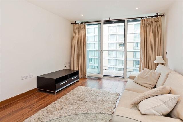  Image of 1 bedroom Flat to rent in Fairmont Avenue London E14 at Ontario Tower, Canary Wharf, E14