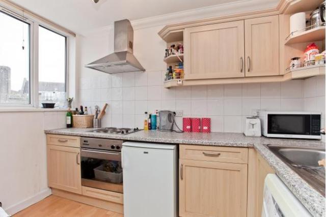  Image of 1 bedroom Flat to rent in Hammersmith Road London W14 at Hammersmith Road, London, W14