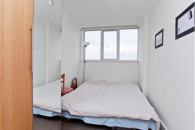  Image of 1 bedroom Flat to rent in Hammersmith Road London W14 at Hammersmith Road, London, W14