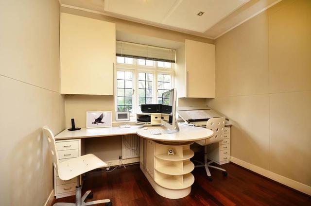  Image of 3 bedroom Flat to rent in Craven Hill Gardens London W2 at Craven Hill Gardens, Bayswater, W2