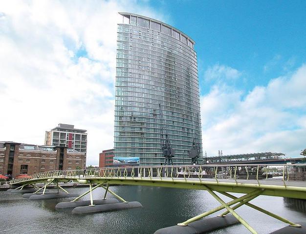  Image of 1 bedroom Flat to rent in Hertsmere Road London E14 at West India Quay, Canary Wharf, E14