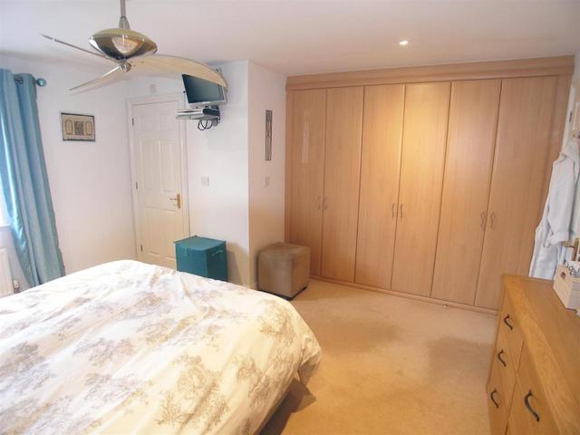  Image of 4 bedroom Detached house for sale in Harvest Fields Brewers End Takeley Bishop
