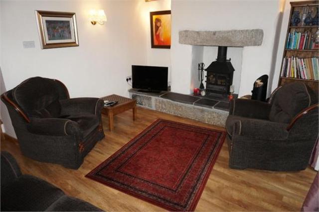  Image of 2 bedroom Cottage for sale in Chapel Row Tremar Coombe Liskeard PL14 at Chapel Row, Tremar Coombe, Liskeard, Cornwall