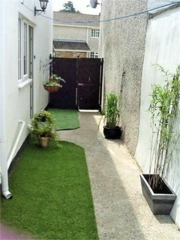  Image of 2 bedroom Cottage for sale in East Road Menheniot Liskeard PL14 at 5 East Road, Menheniot, Liskeard, Cornwall