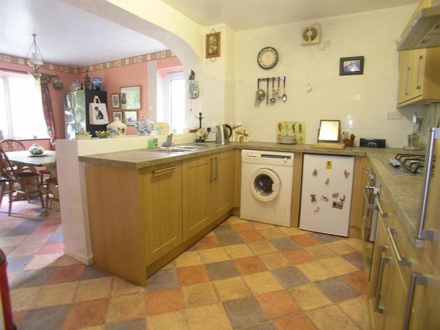  Image of 3 bedroom Semi-Detached house for sale in South Brook Sawbridgeworth CM21 at Sawbridgeworth