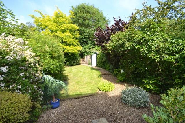  Image of 3 bedroom Cottage for sale in Pin Mill Road Chelmondiston Ipswich IP9 at Pin Mill Road, Chelmondiston