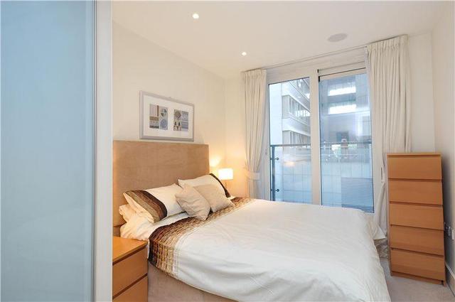  Image of 1 bedroom Flat to rent in The Boulevard London SW6 at Imperial Wharf, London, SW6