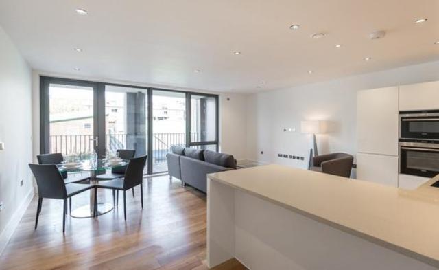  Image of 2 bedroom Flat to rent in Praed Street London W2 at Peninsula Apartments, Praed Street, Paddington, W2