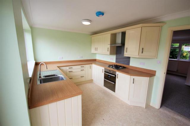  Image of 3 bedroom Terraced house to rent in Juniper Walk Shoreham-by-Sea BN43 at Juniper Walk, Shoreham-By-Sea