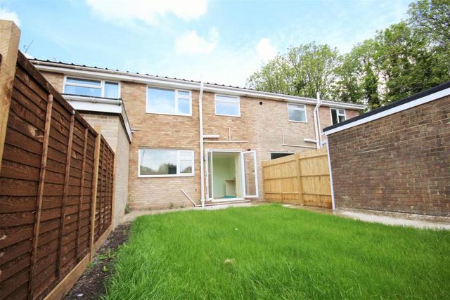  Image of 3 bedroom Terraced house to rent in Juniper Walk Shoreham-by-Sea BN43 at Juniper Walk, Shoreham-By-Sea