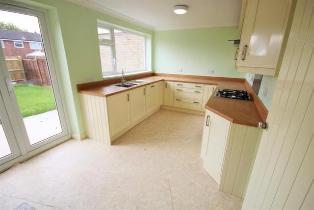  Image of 3 bedroom Terraced house to rent in Juniper Walk Shoreham-by-Sea BN43 at Juniper Walk, Shoreham-By-Sea