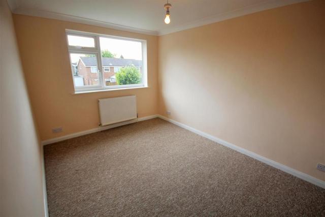  Image of 3 bedroom Terraced house to rent in Juniper Walk Shoreham-by-Sea BN43 at Juniper Walk, Shoreham-By-Sea