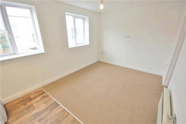  Image of 2 bedroom Flat for sale in Seabourne Road Southbourne Bournemouth BH5 at Seabourne Road, Bournemouth