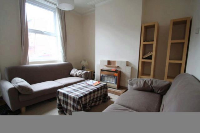  Image of 3 bedroom Property to rent in Upperthorpe Sheffield S6 at Lovely 3 bed, 2 bathroom house.