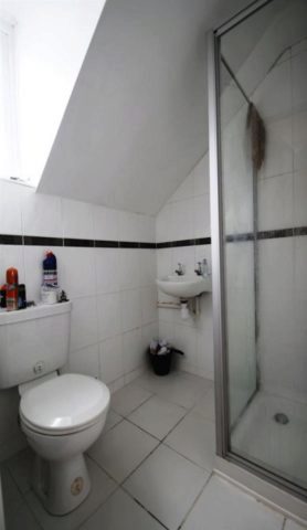  Image of 3 bedroom Property to rent in Upperthorpe Sheffield S6 at Lovely 3 bed, 2 bathroom house.