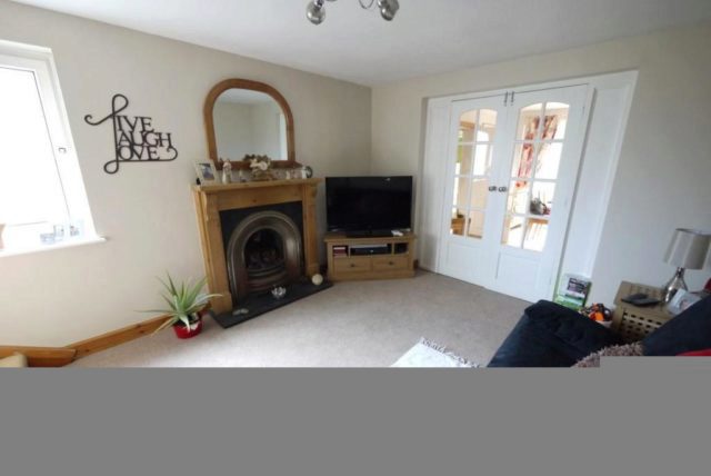  Image of 4 bedroom Detached Bungalow for sale in Brookside Crescent Cuffley Potters Bar EN6 at Brookside Crescent, Cuffley