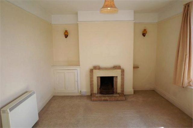  Image of 3 bedroom Cottage for sale in Lodge Hill Liskeard PL14 at Lodge Hill, Liskeard, Cornwall