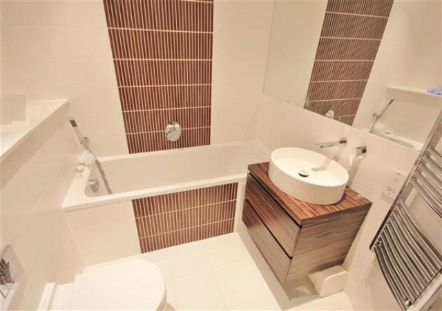  Image of 2 bedroom Flat for sale in Alton Road Parkstone Poole BH14 at Alton Heights, 11 Alton Road, Poole