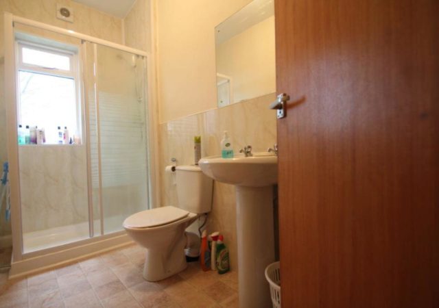  Image of 3 bedroom Property to rent in Crookes Road Sheffield S10 at Large 3 bed, Crookes Rd, Broomhill