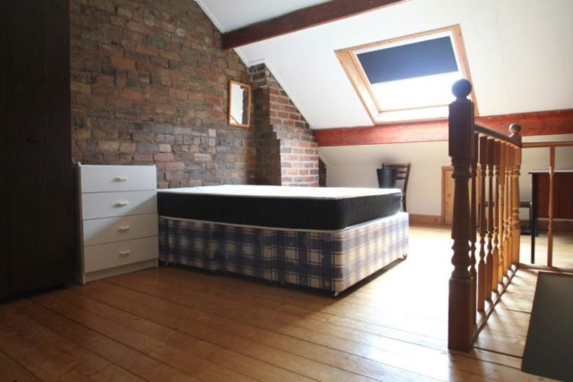  Image of 3 bedroom Property to rent in Ainsley Road Sheffield S10 at 3 bed, Ainsley Rd,  Crookesmoor.