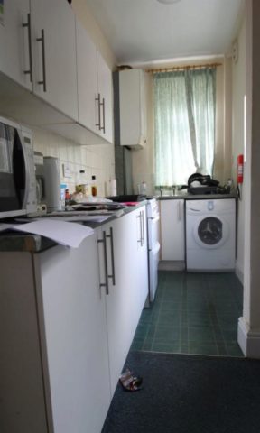  Image of 3 bedroom Property to rent in Ainsley Road Sheffield S10 at 3 bed, Ainsley Rd,  Crookesmoor.