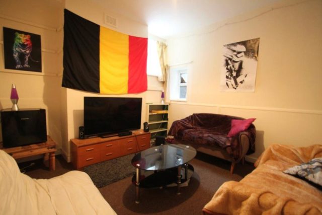  Image of 3 bedroom Property to rent in Upperthorpe Sheffield S6 at Easy reach of Sheffield University