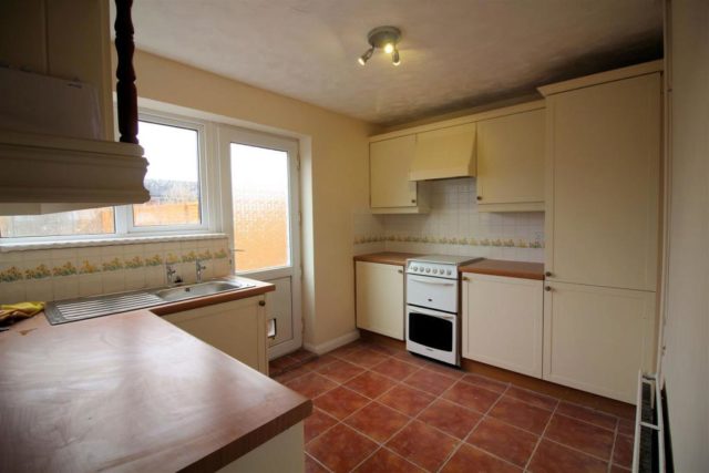  Image of 3 bedroom Semi-Detached house for sale in Meadowcroft Aylesbury HP19 at Meadowcroft, Aylesbury