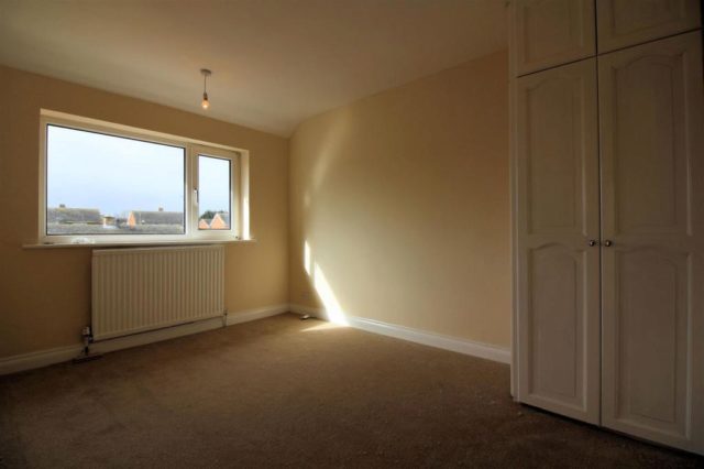  Image of 3 bedroom Semi-Detached house for sale in Meadowcroft Aylesbury HP19 at Meadowcroft, Aylesbury