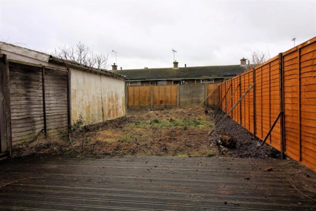  Image of 3 bedroom Semi-Detached house for sale in Meadowcroft Aylesbury HP19 at Meadowcroft, Aylesbury
