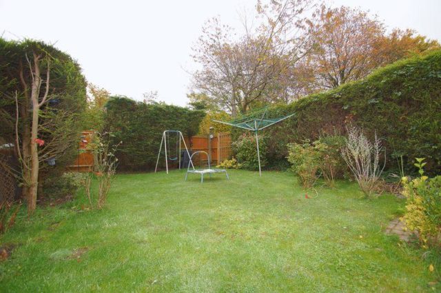  Image of 3 bedroom Semi-Detached house to rent in Kingham Close Redditch B98 at Kingham Close, Redditch