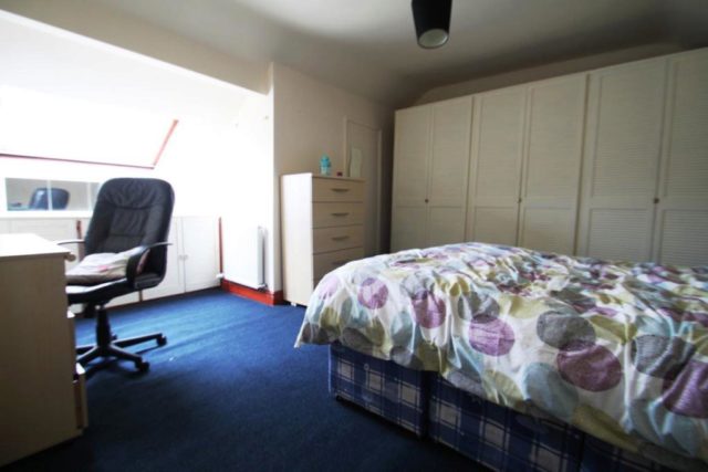  Image of 4 bedroom Property to rent in School Road Sheffield S10 at Huge 4 bed, School Rd.